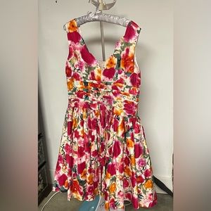 Beautiful Vintage style garden party dress by Unique Vintage ex 2XL